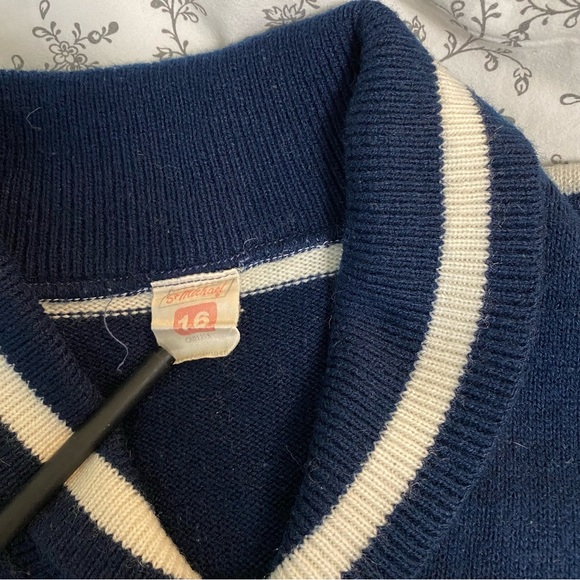 Vintage navy sweater - Picture 6 of 9